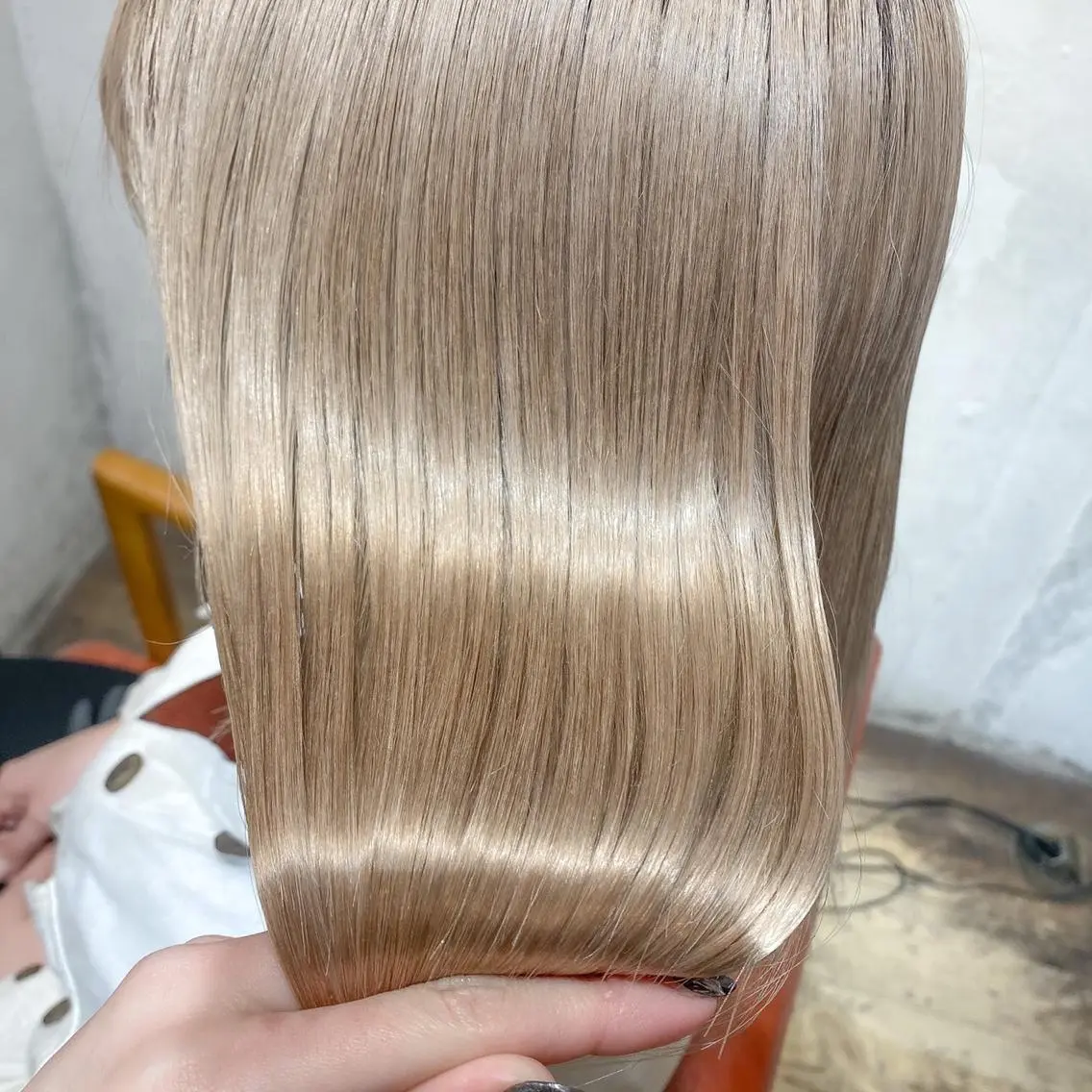 ミディアム カラー パーマ ヘアアレンジ ブリーチ ヘアカラー 暖色系/透明感 治野心のヘアスタイル