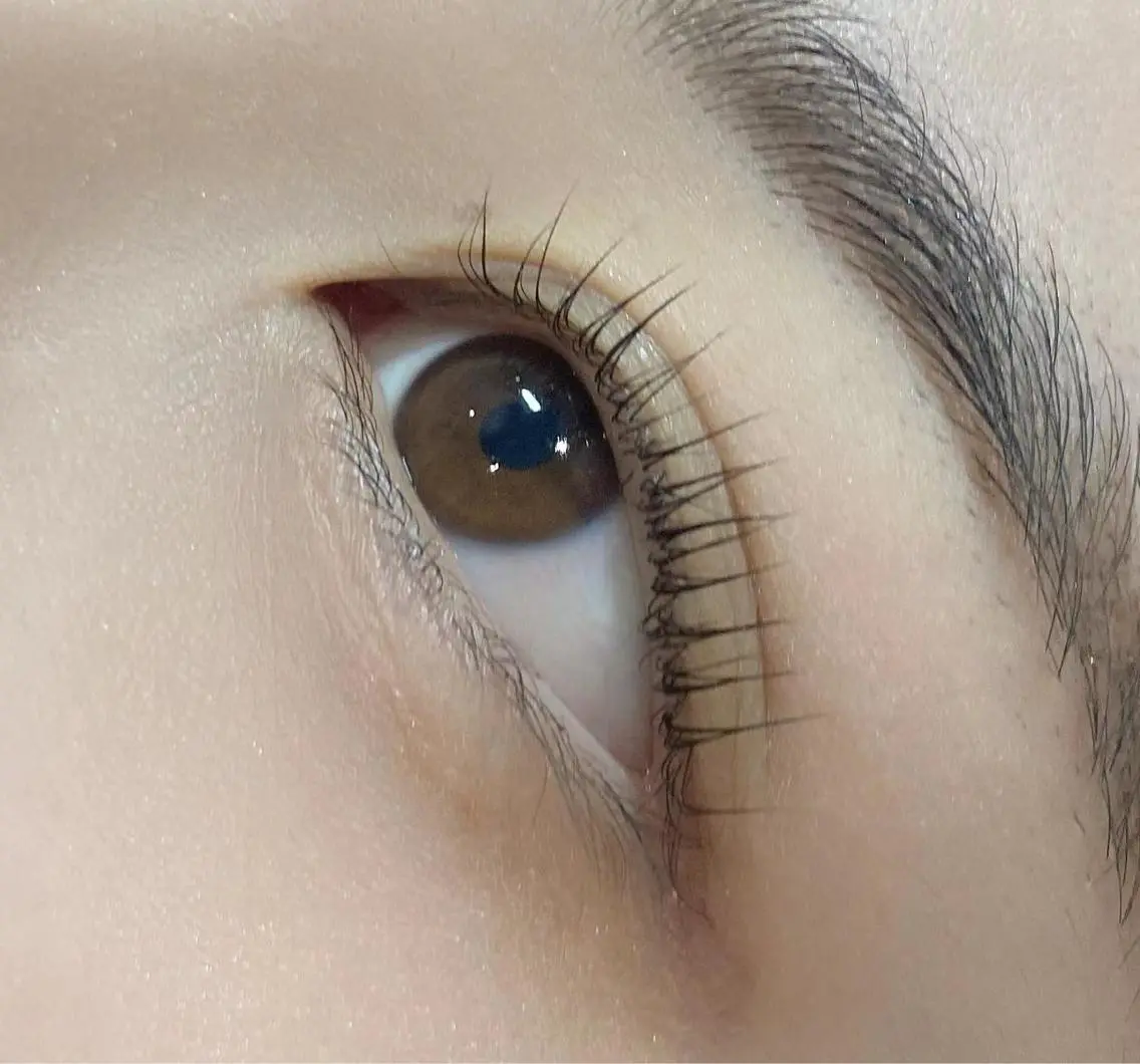 パーマ マツパ Eye gloss 2のマツエク・マツパデザイン
