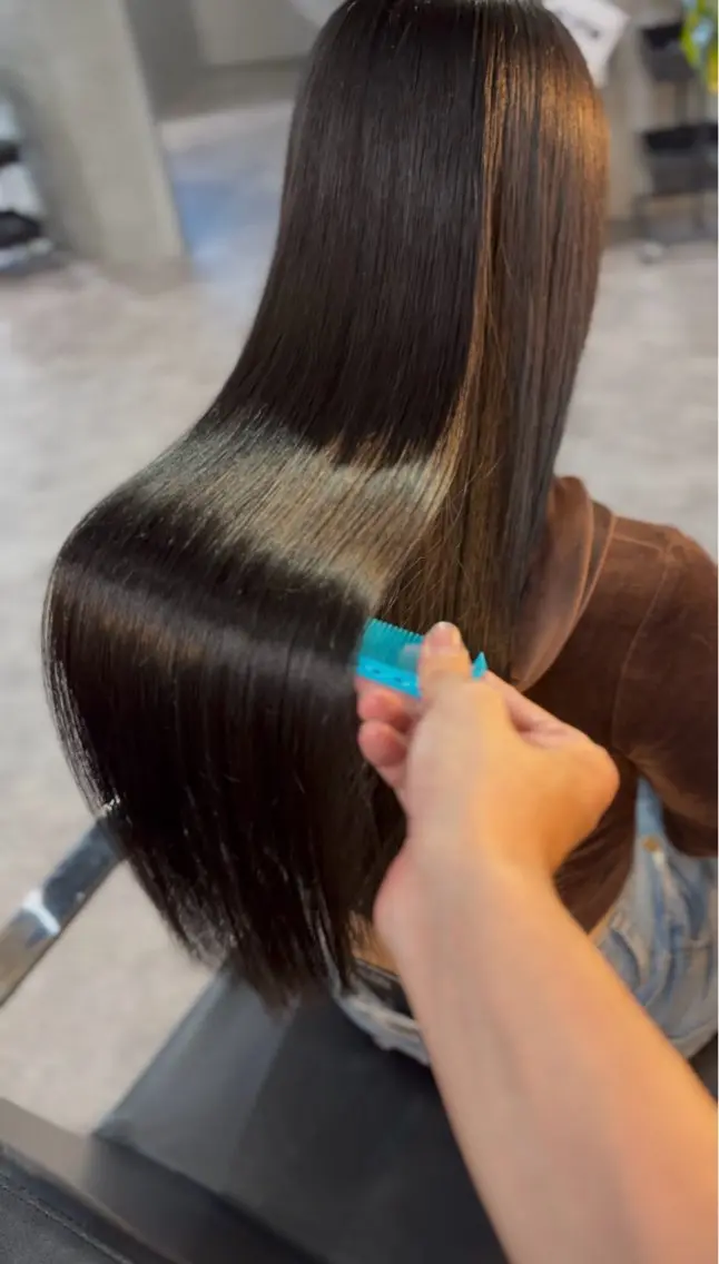 ロング カラー 髪質改善 トリートメント カット ヘアカラー トリートメント 城慎太郎 大濠/レイヤーカットのヘアスタイル