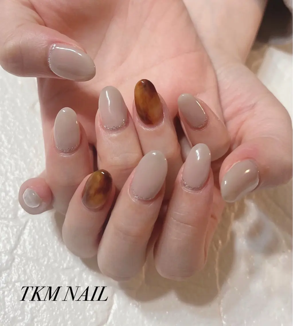 ネイル べっ甲ネイル シンプルネイル ______ TKM  NAILのネイルデザイン