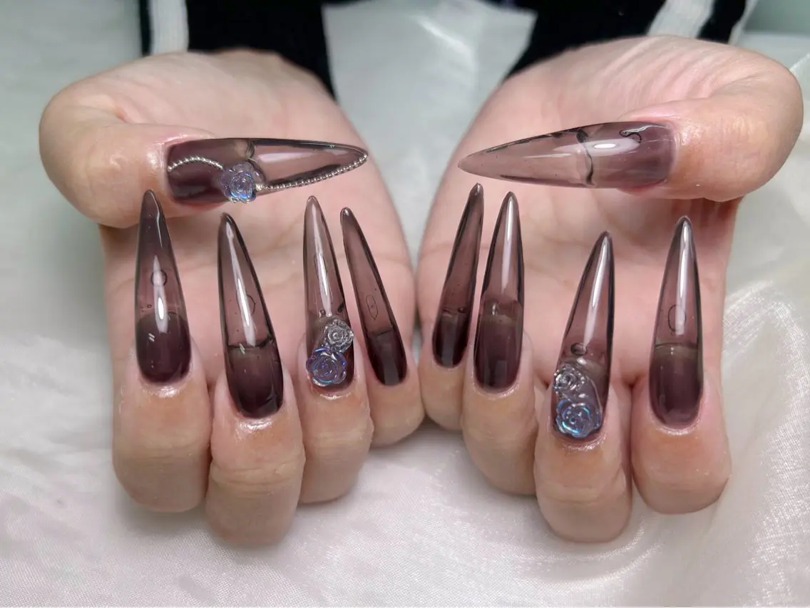 ネイル ハンドネイル lucky nail 歌舞伎町のネイルデザイン