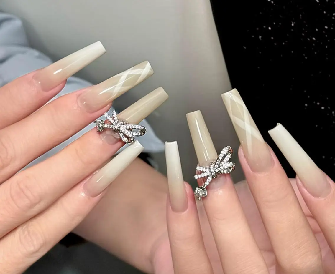 ネイル ハンドネイル エリ🫧 nail池袋東口のネイルデザイン