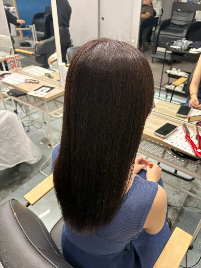 カラー ZEST POOL さきのヘアスタイル