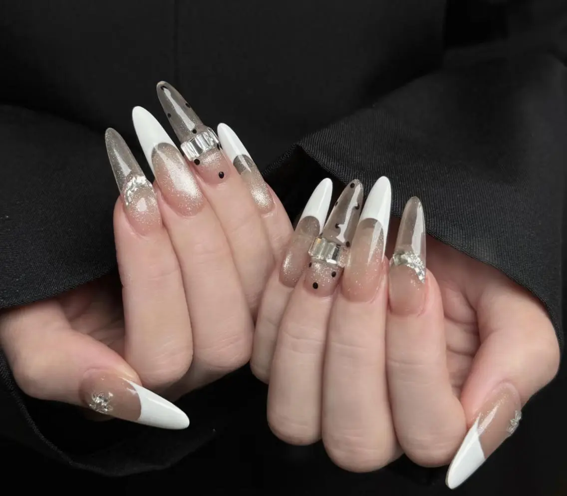 ネイル ハンドネイル 🎀 NaNa_nailのネイルデザイン