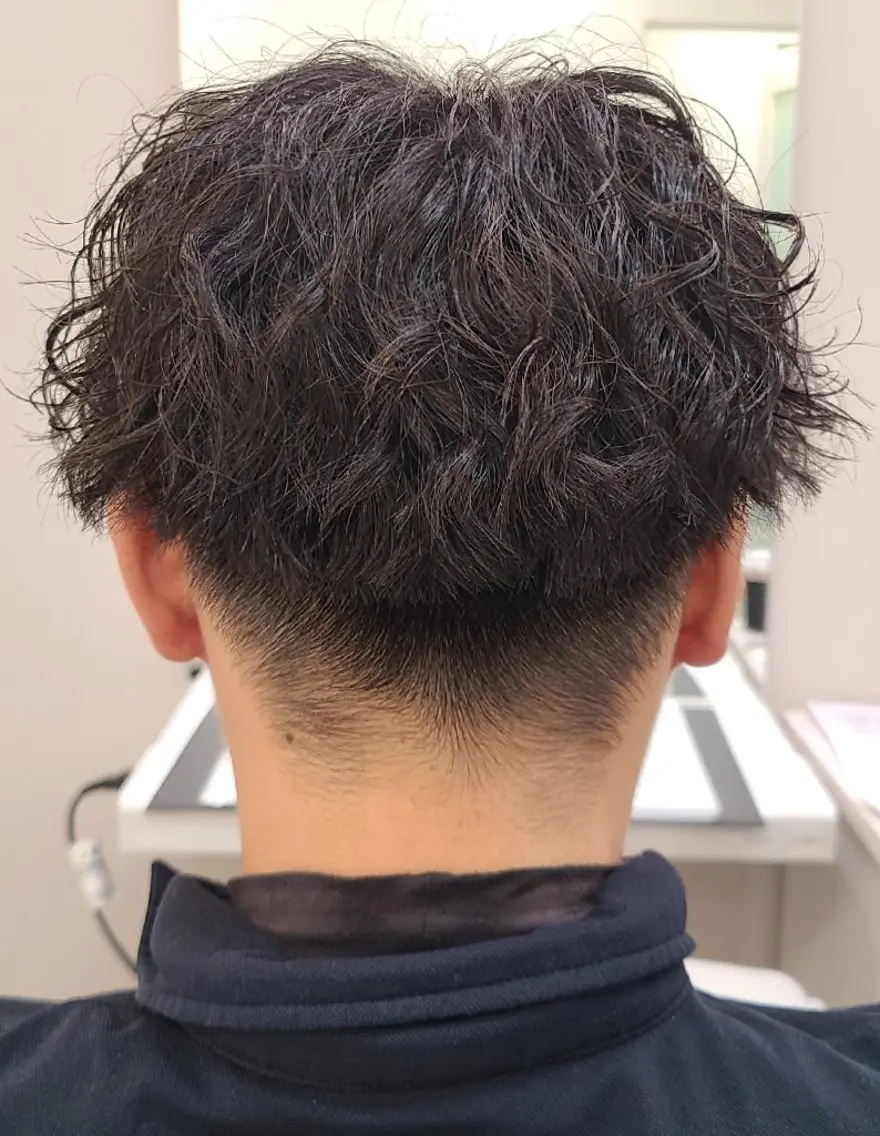 ショート パーマ メンズ カット パーマ 桐島 令奈のヘアスタイル