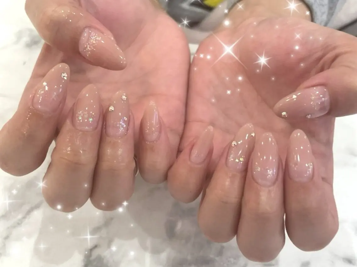 ネイル Emona Nailのネイルデザイン