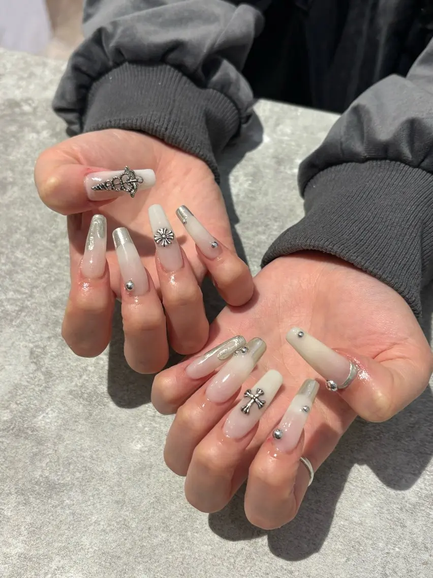 ネイル ハンドネイル Nail Ann safuのネイルデザイン