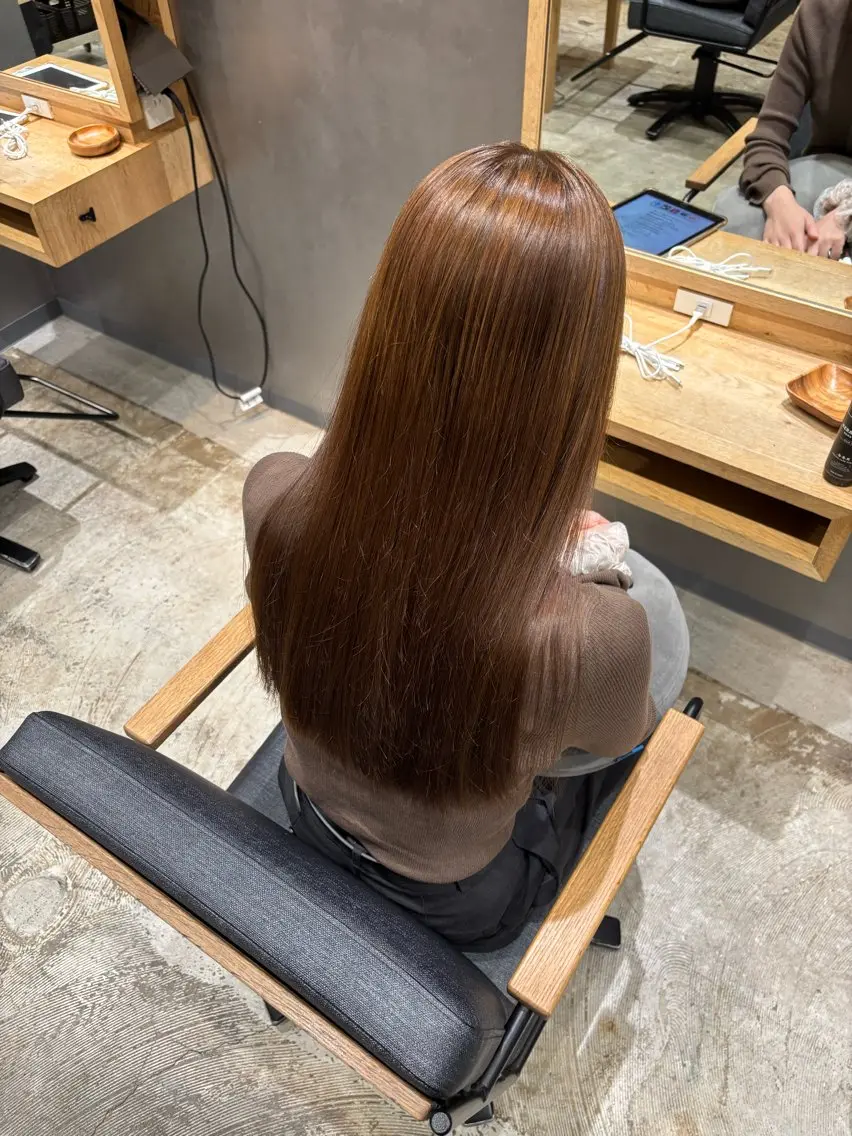 ロング ヘアカラー 冨村 航希のヘアスタイル