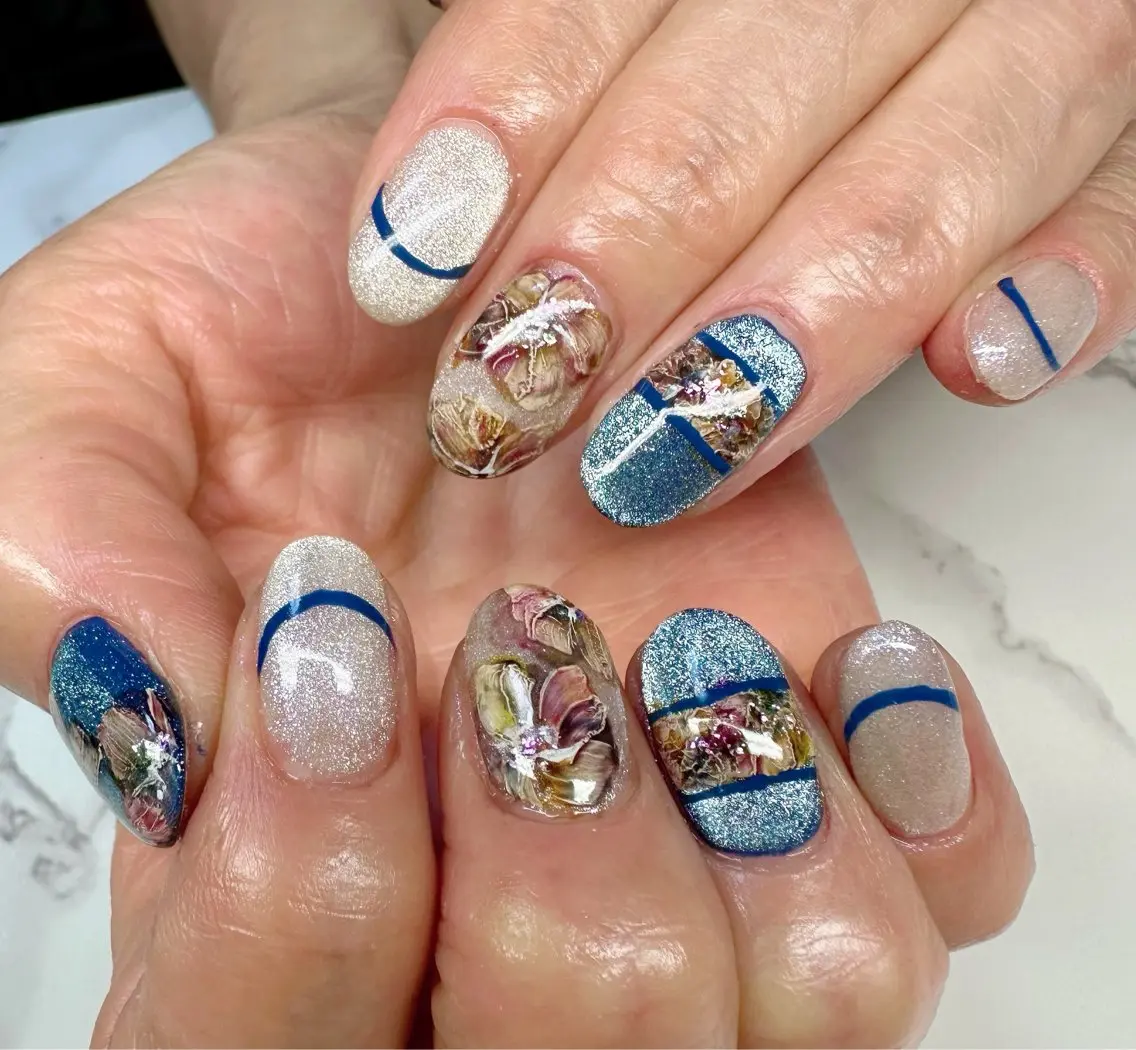 ネイル ハロウィン キラキラネイル マグネットネイル ミラーネイル ニュアンスネイル Mai’s nailのネイルデザイン