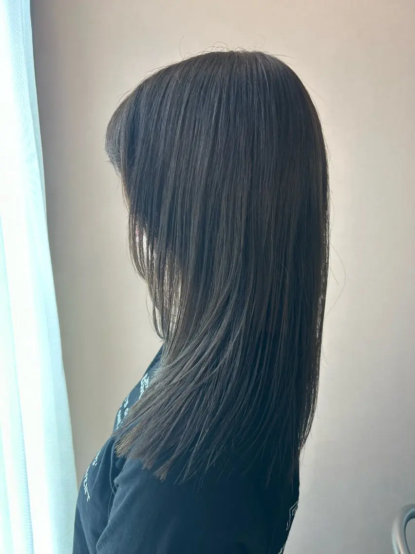 ロング カラー 透明感カラー グレージュ オリーブグレージュ オリーブグレー hubhair レイヤー/透明感のヘアスタイル