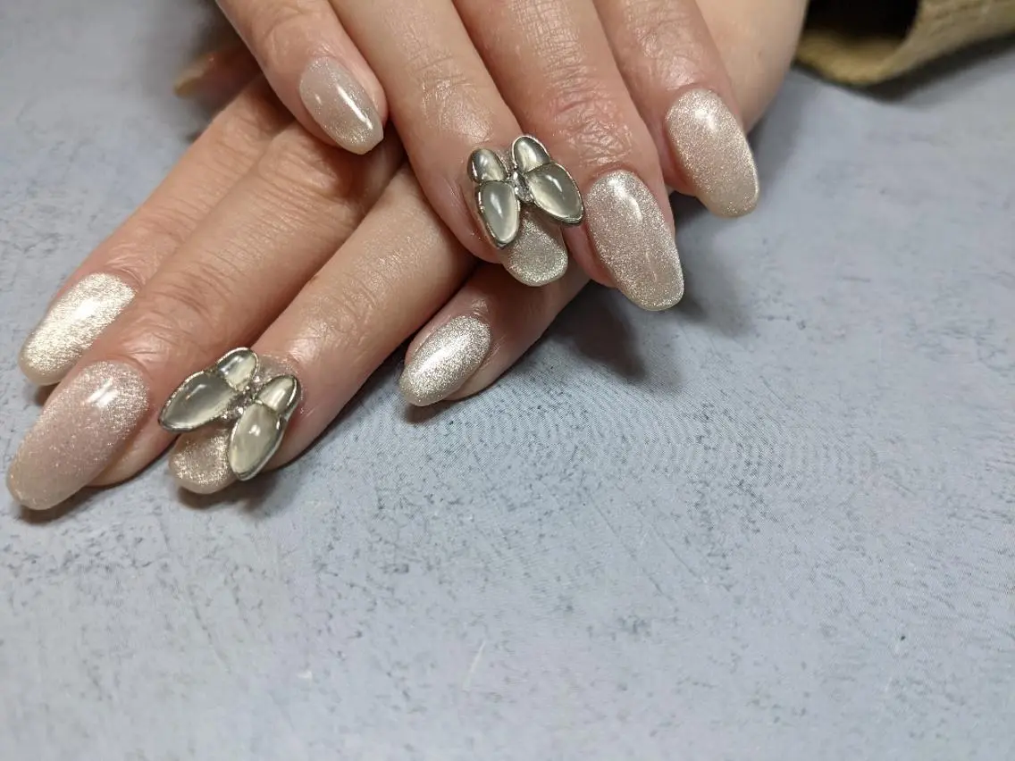 ネイル マグネットネイル ハンドネイル Nail SIRANGANAのネイルデザイン