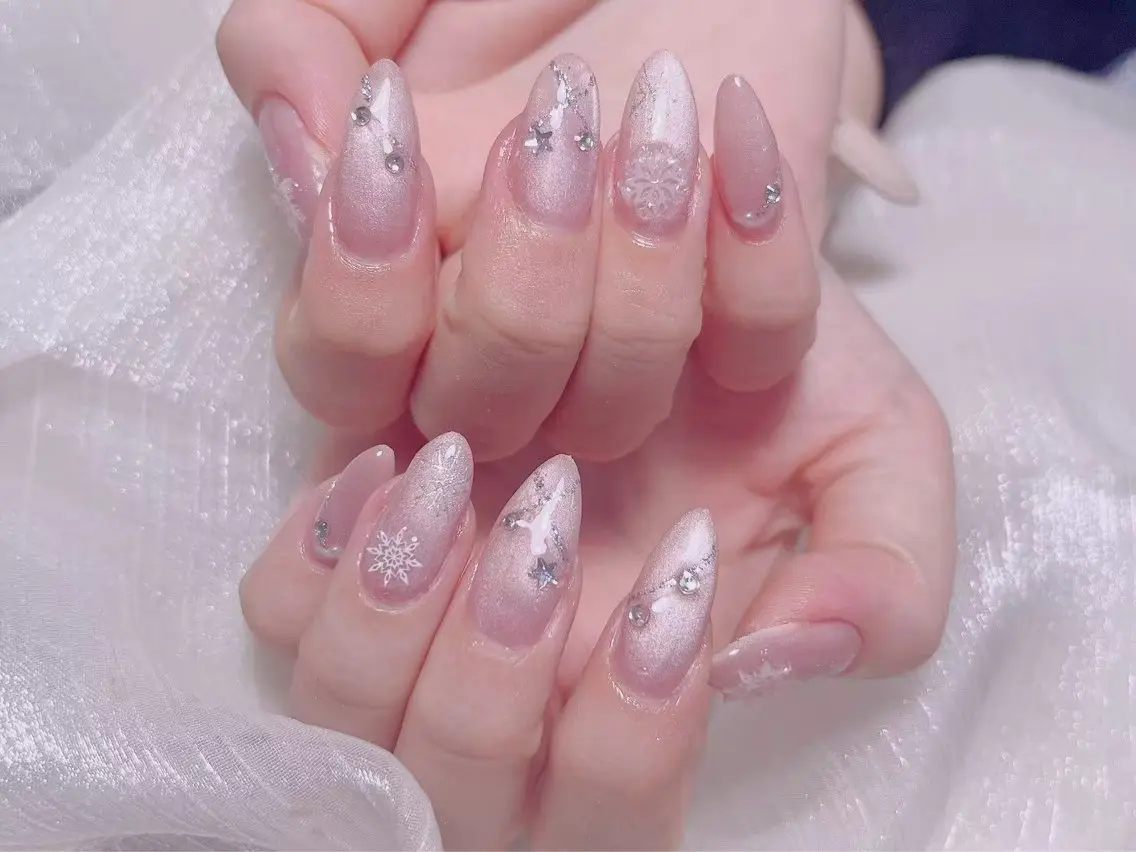 ネイル ハンドネイル Kari ネイルサロンのネイルデザイン