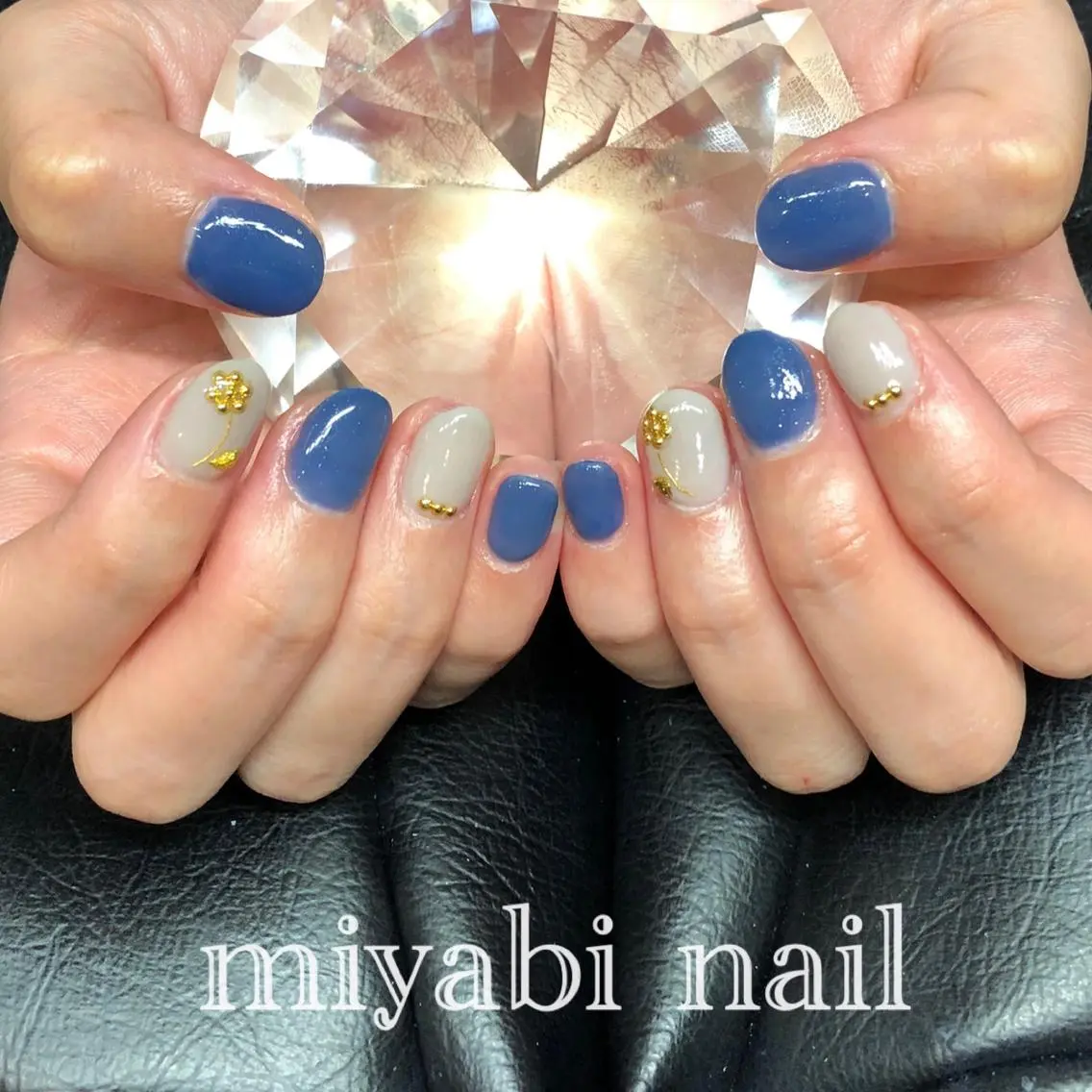 ネイル アートネイル ブルー フラワーネイル ジェルネイル 持ち込み ハンドネイル miyabi nail 桂川駅近くのネイルデザイン