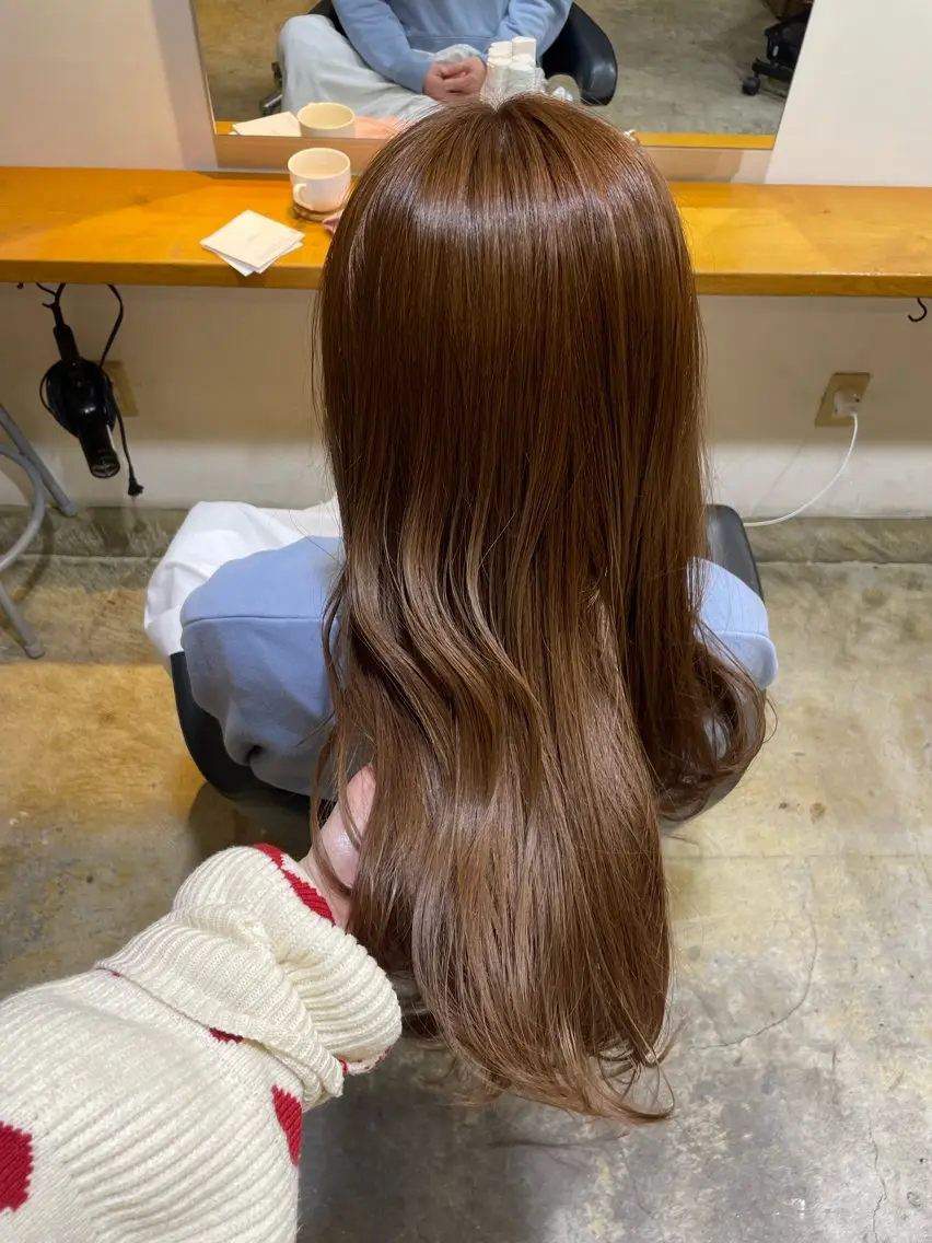 ロング カラー ベージュカラー ヘアカラー トリートメント MIOベージュカラー 柔らかいカラーのヘアスタイル
