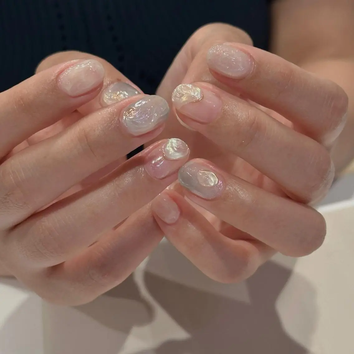 ショート カラー ネイル マツエク・マツパ アイブロウ 持ち込み ハンドネイル ar. harajukuのネイルデザイン