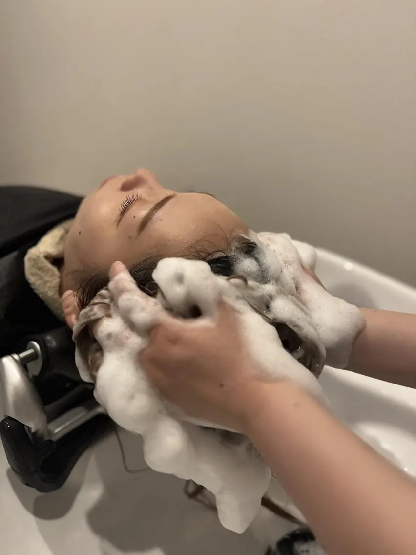 睡眠ヘッドスパ×頭皮ケアの写真