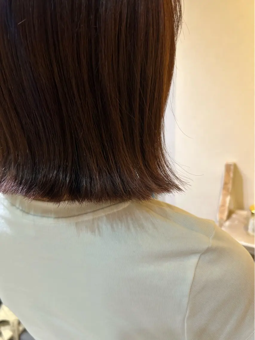 ショート カラー ボブ 外ハネヘア 北原 紗希のヘアスタイル
