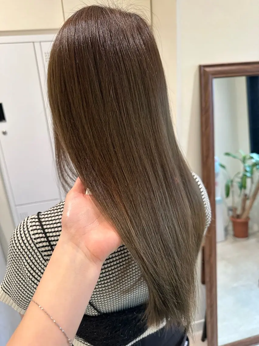 セミロング 顔まわりレイヤー レイヤーカット カット ヘアカラー 透明感カラー レイヤー/AIKAのヘアスタイル
