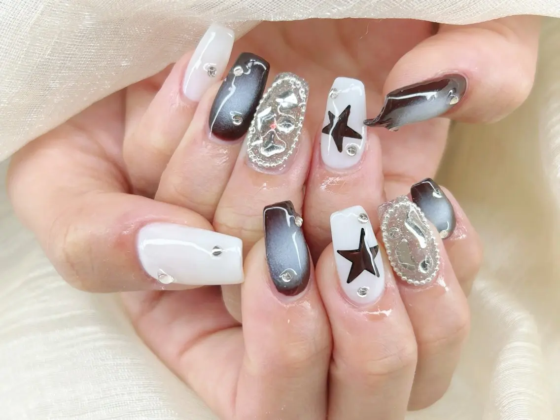 ネイル アートネイル 成人式 長さ出し フットネイル マグネットネイル ハンドネイル Lino Nailのネイルデザイン