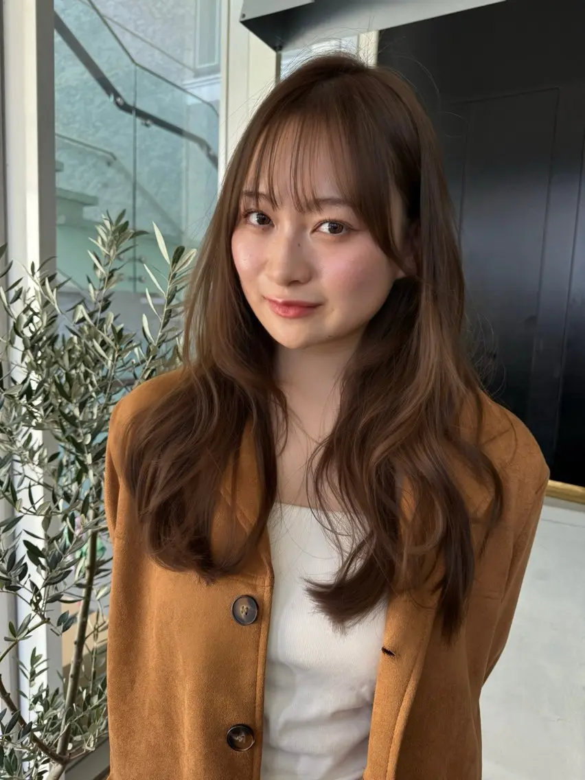ロング レイヤーカット 表参道SHEA Am iのヘアスタイル