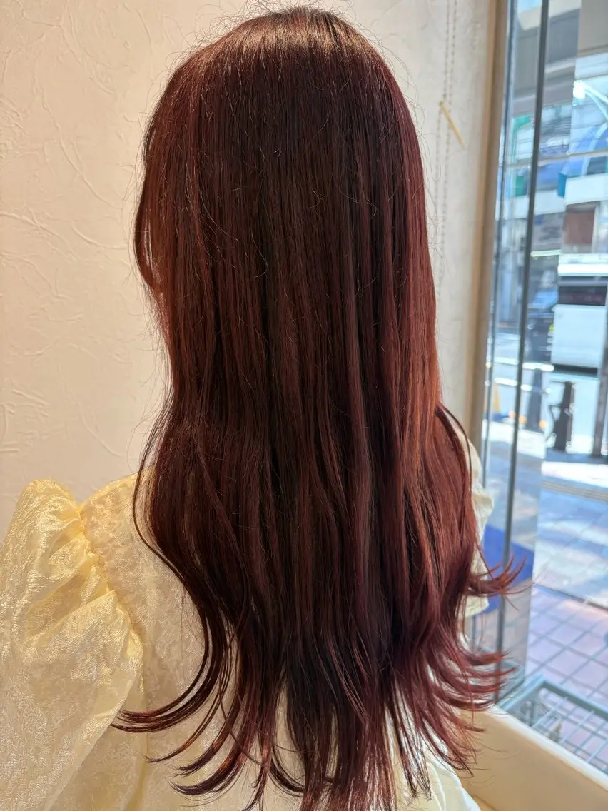カラー レッドカラー カット ヘアカラー 副店長 星野 梨南葉のヘアスタイル