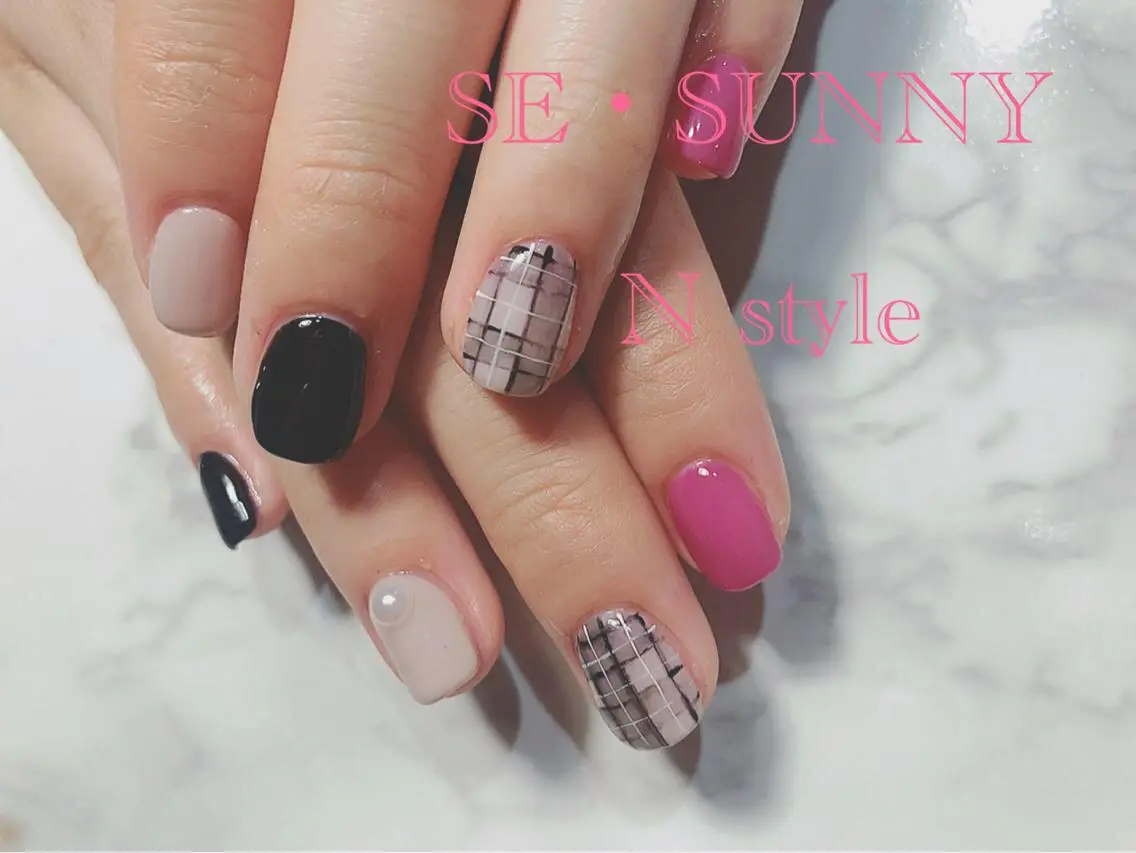 ネイル マツエク・マツパ SE SUNNY N-styleのネイルデザイン