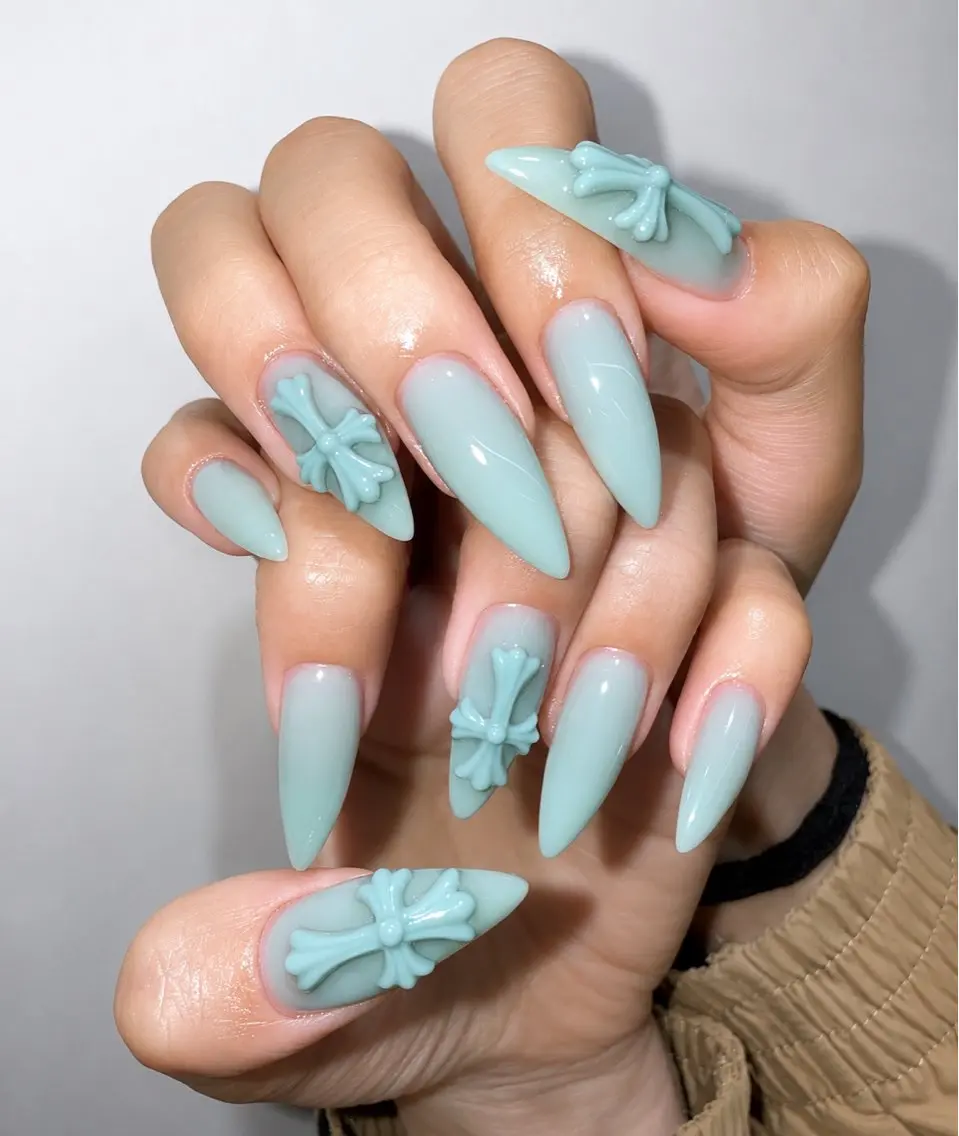ネイル アートネイル ボルドー フレンチネイル ジェルネイル 氷ネイル・うるうるネイル ハンドネイル Julie Nail Hinのネイルデザイン