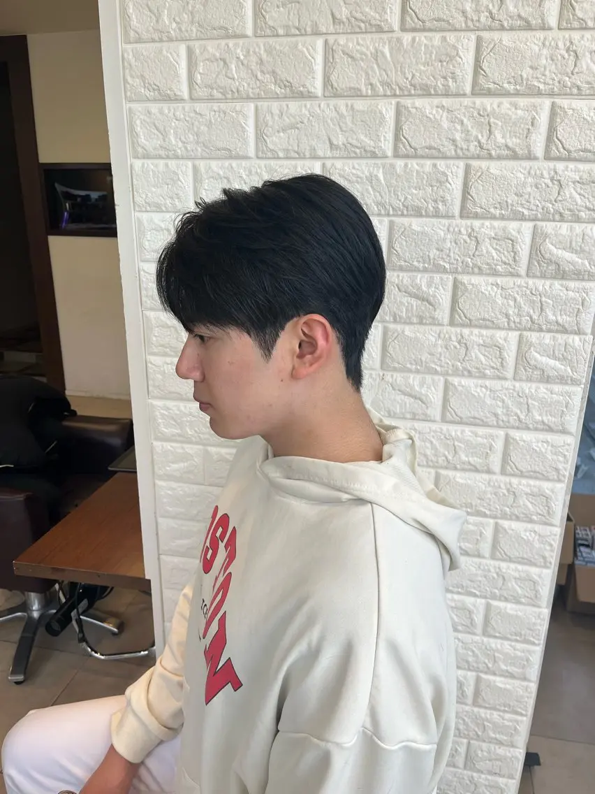 パーマ メンズ ダウンパーマ カルマパーマ メンズ韓国風 メンズパーマ カット パーマ トリートメント カットが上手い 💇‍♂🌸サク🌸のヘアスタイル