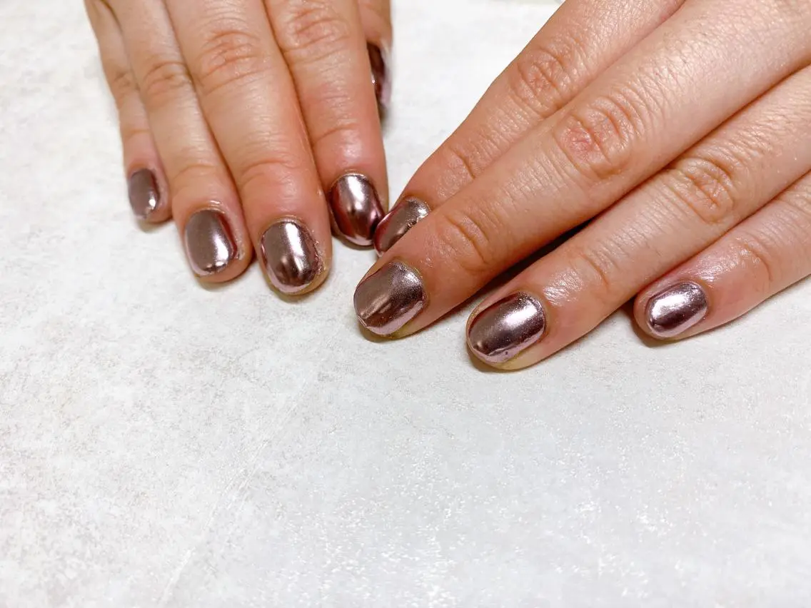 ネイル オーロラネイル フラワーネイル フットネイル フレンチネイル ジェルネイル mogunail &blowのネイルデザイン