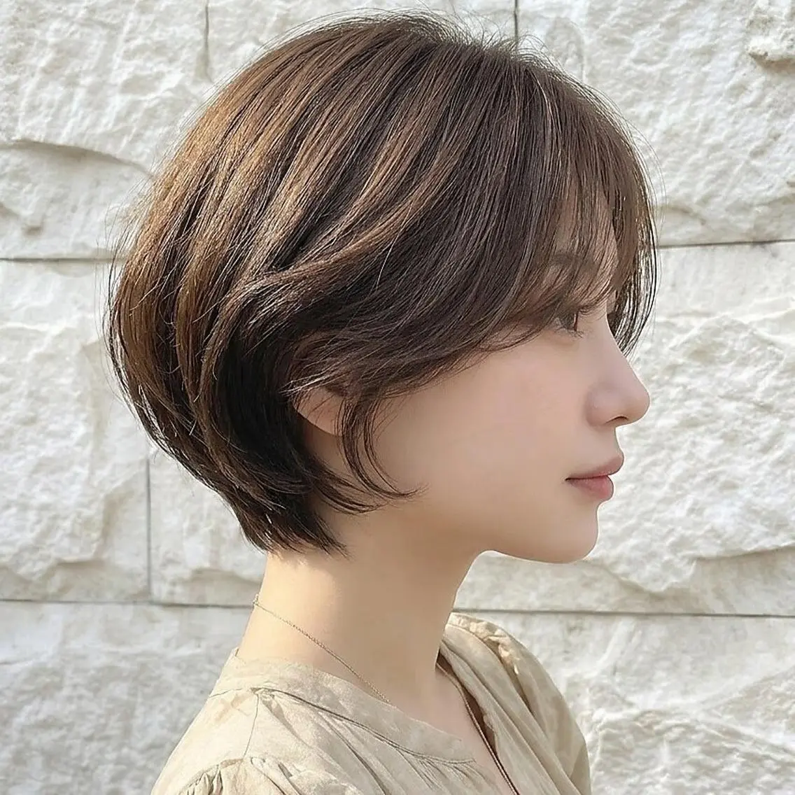 ショート 庭木華瑠🐾ボブ🧡 透明感カラー✨のヘアスタイル