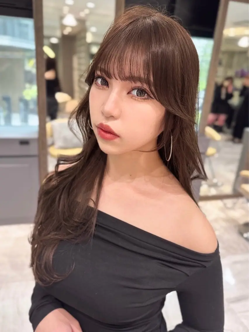 ミディアム カラー ベージュカラー 黒髪 ブリーチ ブルーカラー ブルーブラック カット ヘアカラー トリートメント 木屋元一/透明感 /前髪/レイヤーのヘアスタイル