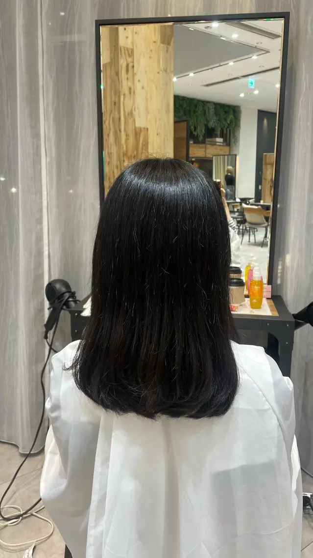セミロング トリートメント いわどう はるかのヘアスタイル