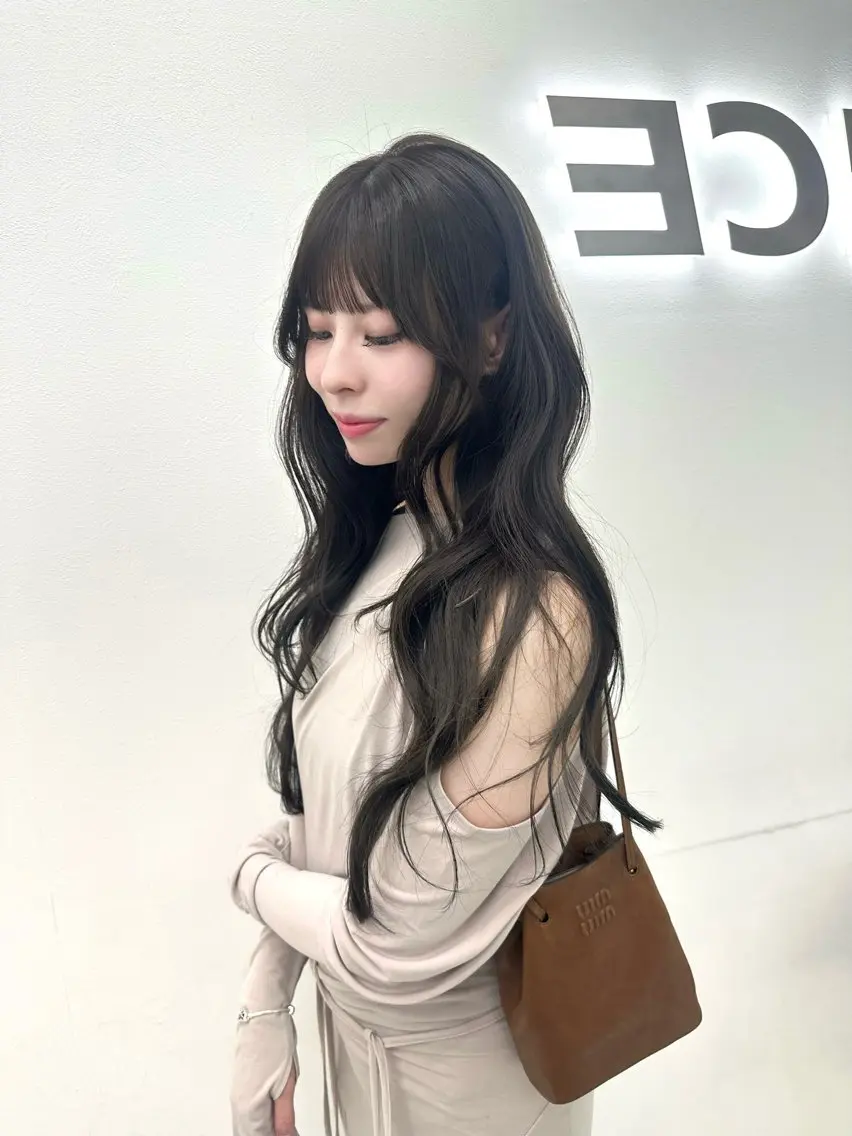 ロング カラー ヘアアレンジ カット ヘアカラー トリートメント 大人っぽ中韓レディ ヘア🤍MAOのヘアスタイル