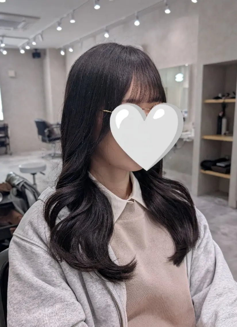 ロング カラー 顔まわりレイヤー 顔周りカット ハッシュカット レイヤーカット カット ヘアカラー トリートメント 髪質改善/ 上村旺武のヘアスタイル