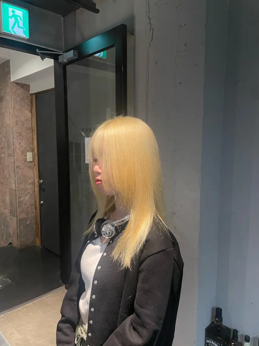 セミロング ヘアカラー 透明感・美髪 monsoワニベユナのヘアスタイル