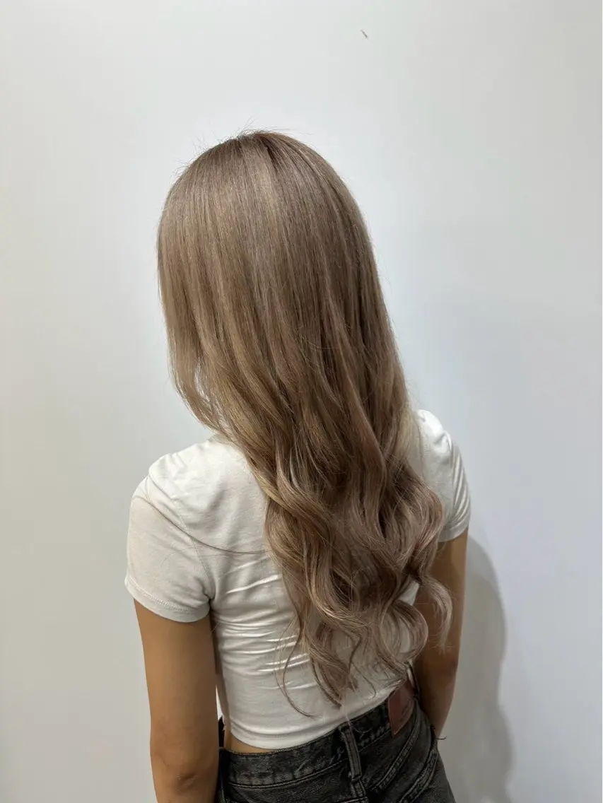 ロング カラー ヘアアレンジ シールエクステ バレイヤージュ ブリーチ ダブルカラー ハイライトカラー レイヤー/エクステ alpha下妻のヘアスタイル