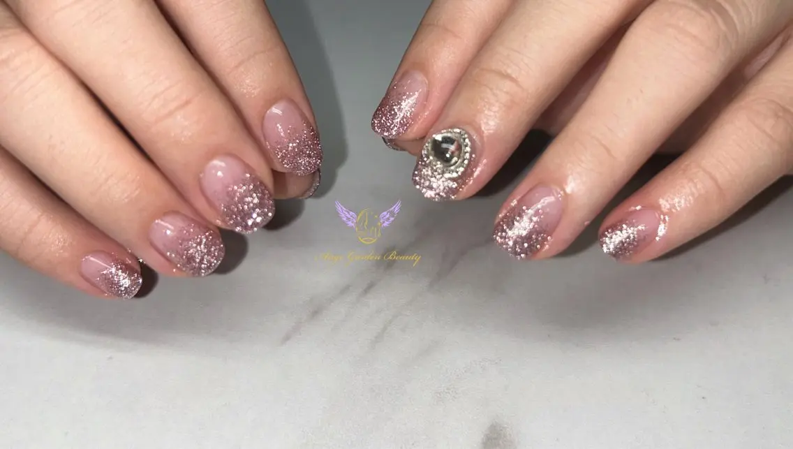 ネイル フラッシュネイル グラデーション ピンク ハンドネイル AngeGarden Beautymihoのネイルデザイン
