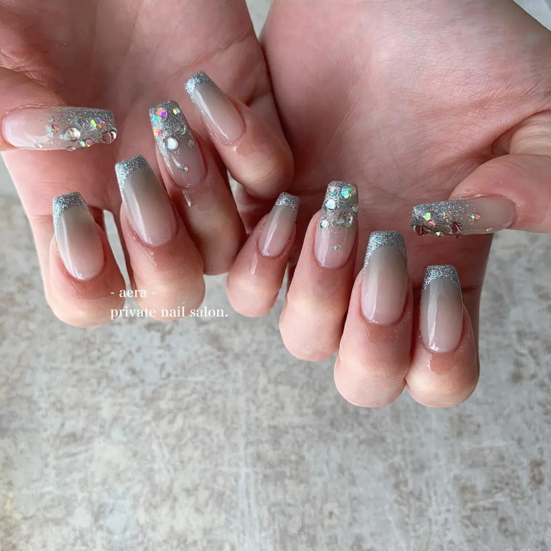 ネイル AERA nail shino🐱⸝꙳のネイルデザイン