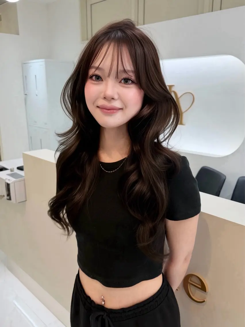 ロング カラー ブラウンカラー ダークブラウン レイヤーカット カット ヘアカラー トリートメント 透明感カラー/レイヤ ー/京都/Himaのヘアスタイル