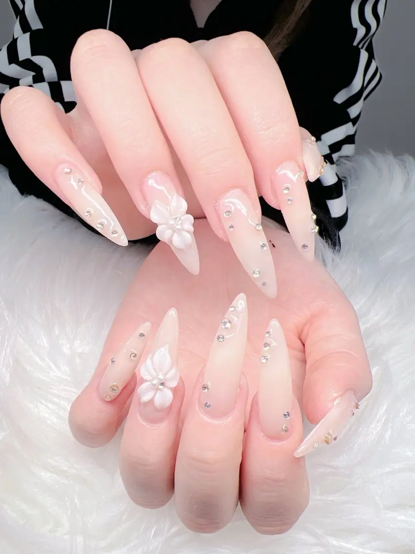 ネイル ハンドネイル Lee Nails チップ長さだし専門店のネイルデザイン
