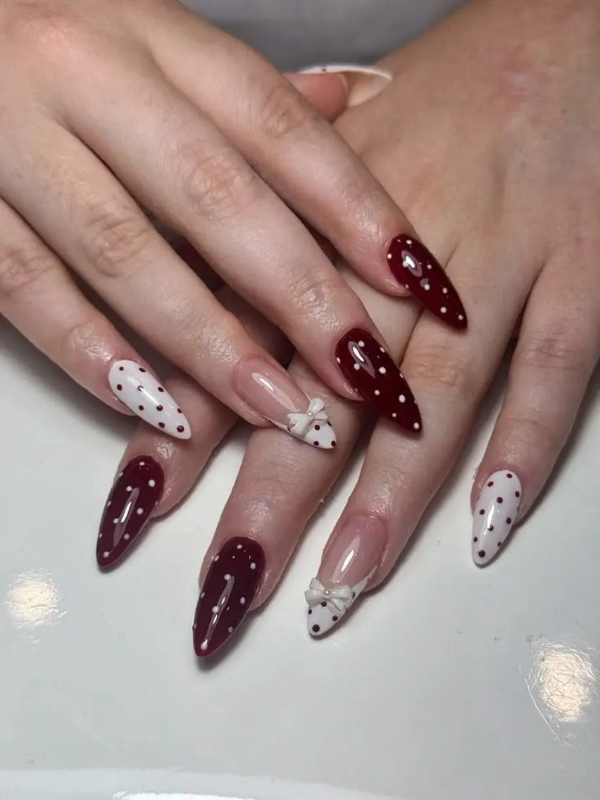 ネイル チークネイル フレンチネイル グラデーション 韓国ネイル マグネットネイル Hana Nailのネイルデザイン