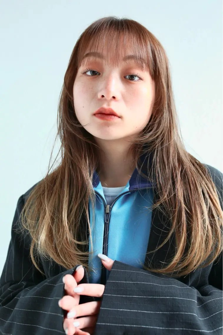 ロング カラー ヘアカラー トリートメント 丸茂 聖名のヘアスタイル