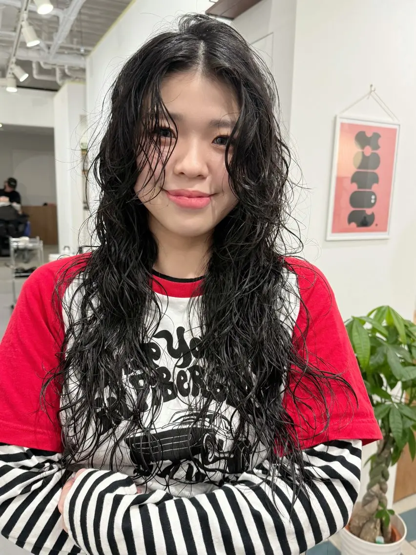ロング パーマ レイヤーカット カット パーマ レイヤーカット/ボブ /春日井🍏鵜飼元喜のヘアスタイル