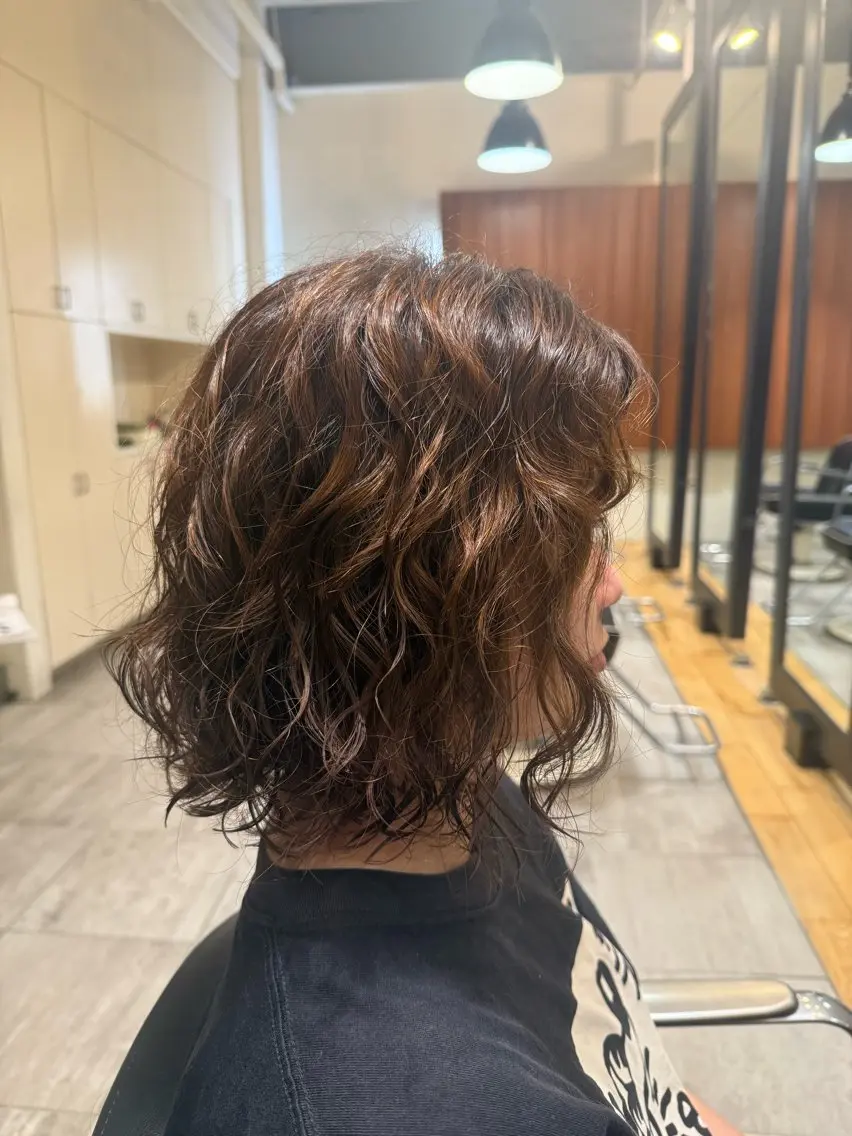 パーマ 西田 夏望のヘアスタイル