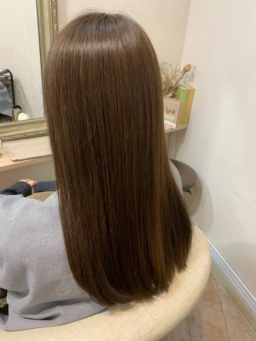 ロング カラー 縮毛矯正 山本 優音のヘアスタイル