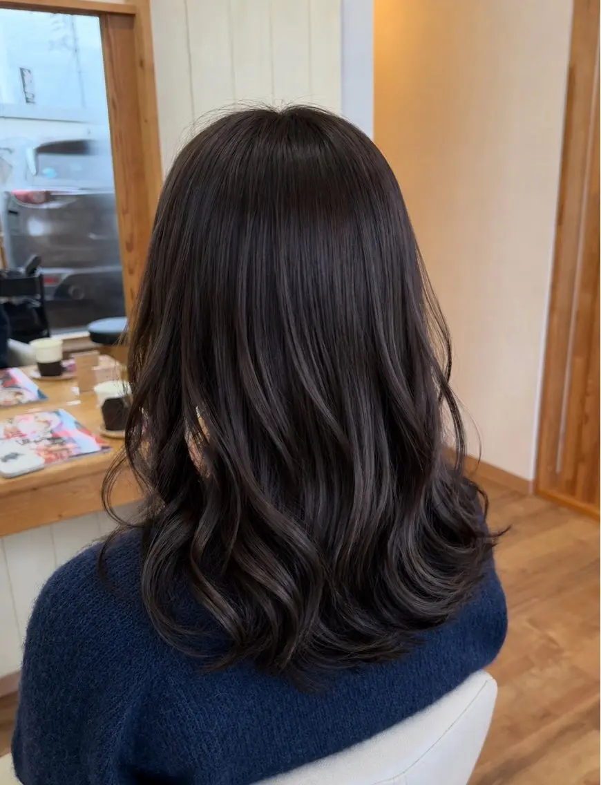 セミロング ヘアカラー トリートメント 艶髪カラー/髪質改善 細貝 舞利のヘアスタイル