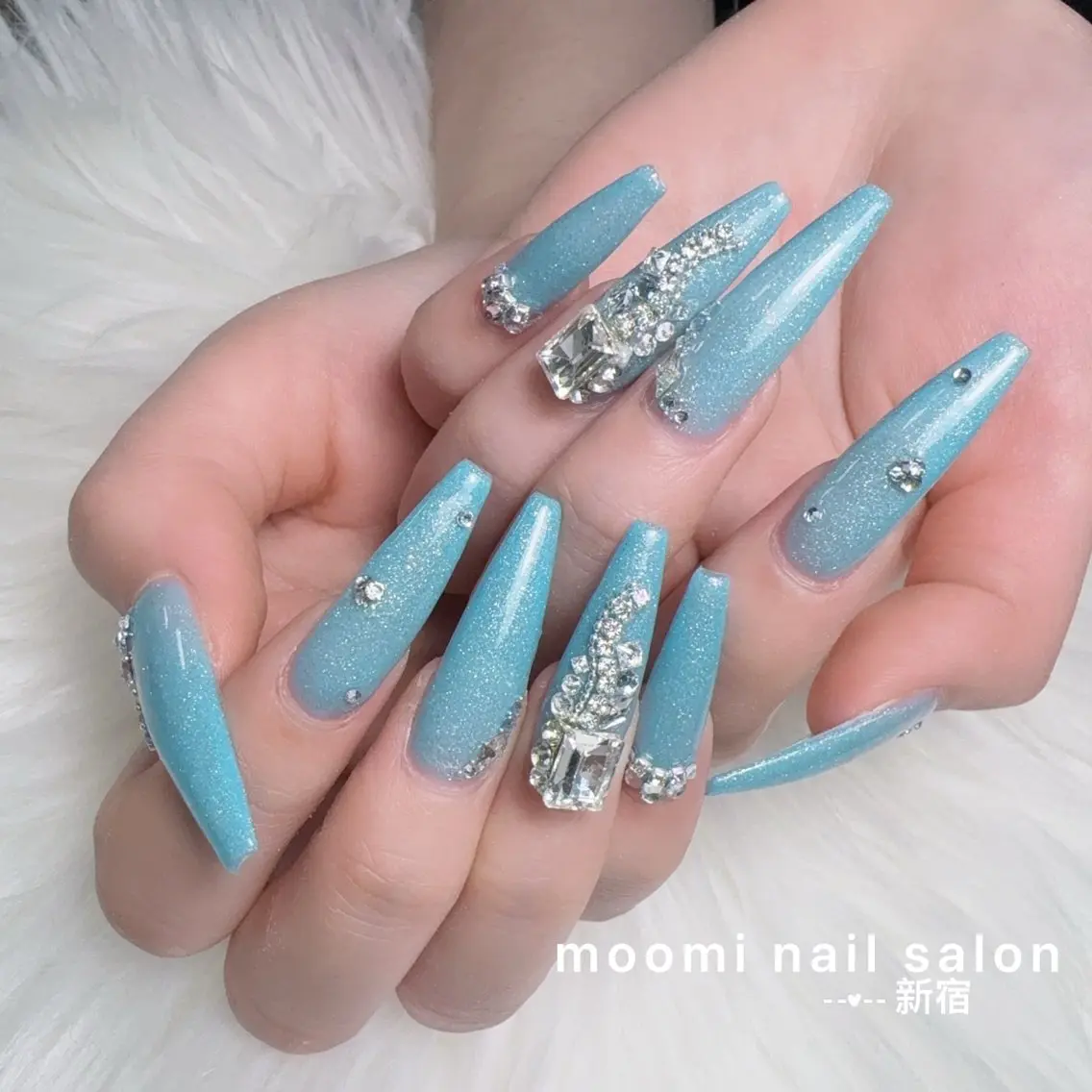 ネイル チークネイル フレンチネイル ジェルネイル グラデーション ハート ハンドネイル moomi nail スカルプ専門のネイルデザイン
