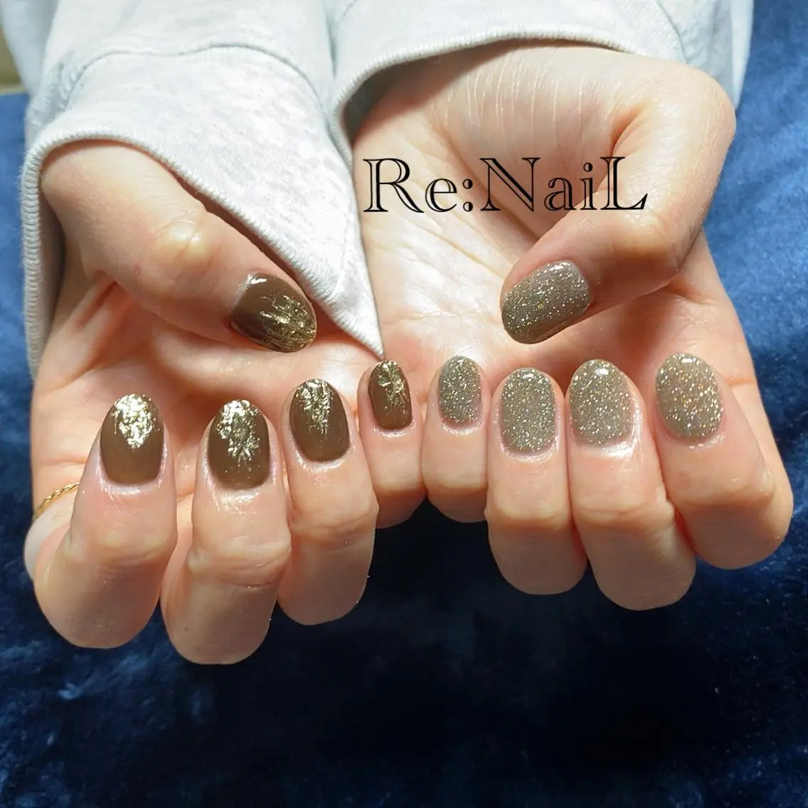 ネイル ブラウン フラッシュネイル ミラーネイル ニュアンスネイル ショートネイル Re:NaiL (リネイル)のネイルデザイン
