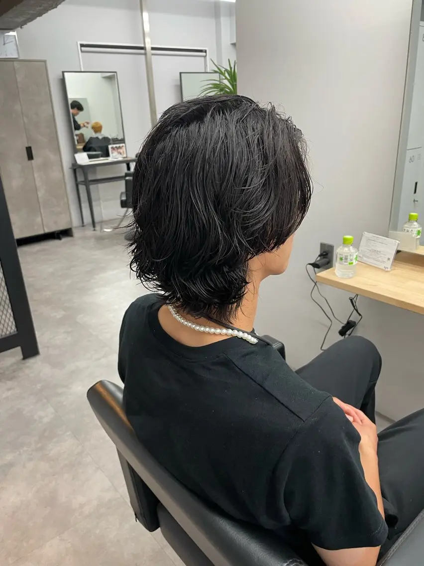 ミディアム パーマ メンズ ミディアムパーマ メンズパーマ メンズウルフカット ウルフカット RIKIYA👑 北千住メンズ特化👑のヘアスタイル
