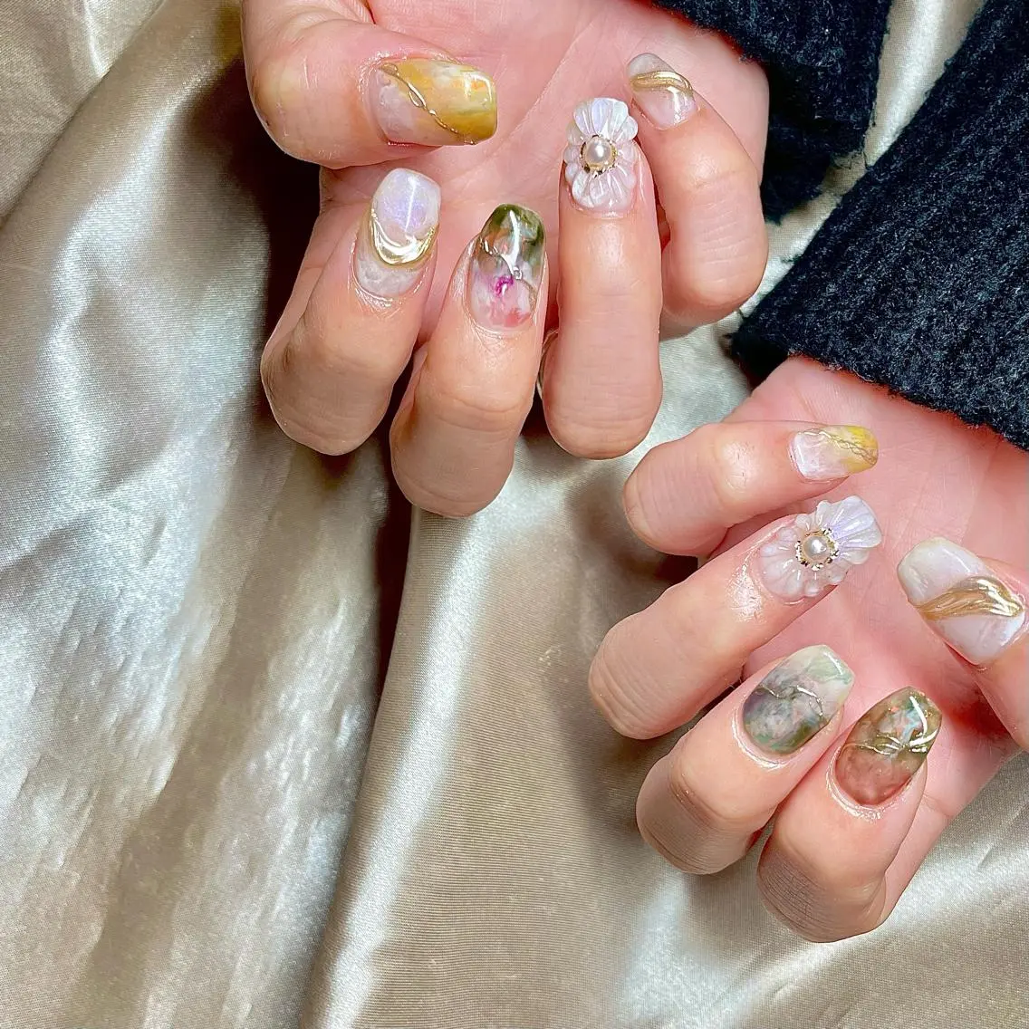 ミディアム カラー パーマ ヘアアレンジ メンズ キッズ ネイル マツエク・マツパ クリアネイル ミラーネイル el. by Aoのネイルデザイン